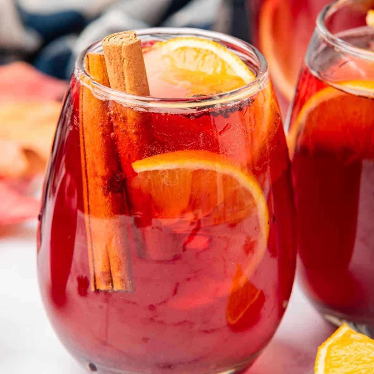 Thanksgiving Sangria Red Wine Cocktail: Festive Flavors to Savor